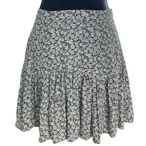 Dress Forum Daisy Print Skater Skirt